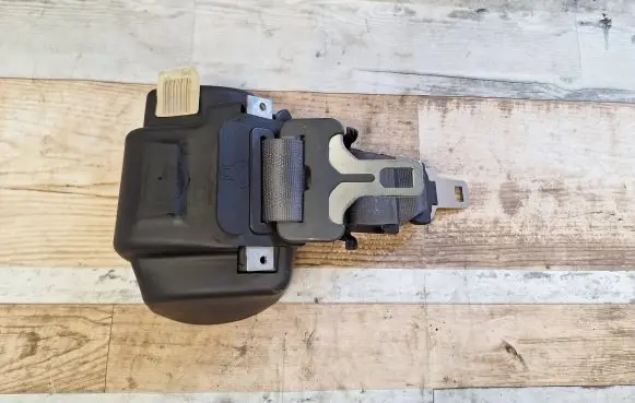 Mitsubishi Space Star Roof seat belt 5275
