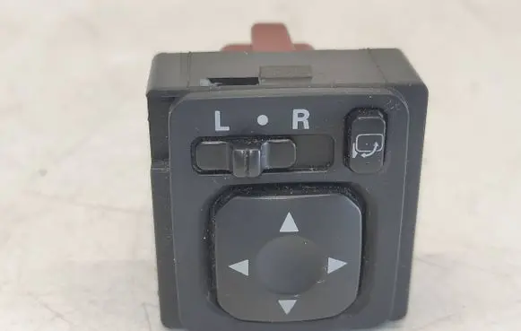 Mitsubishi Grandis Wing mirror switch 183569