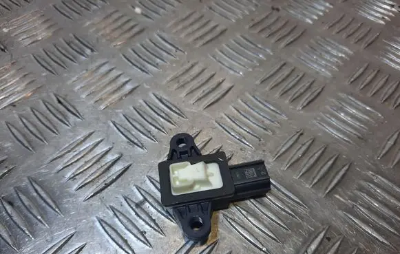 Jaguar XF Airbag deployment crash/impact sensor BJ3214C676AA