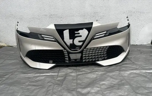 Alfa Romeo Junior Front bumper