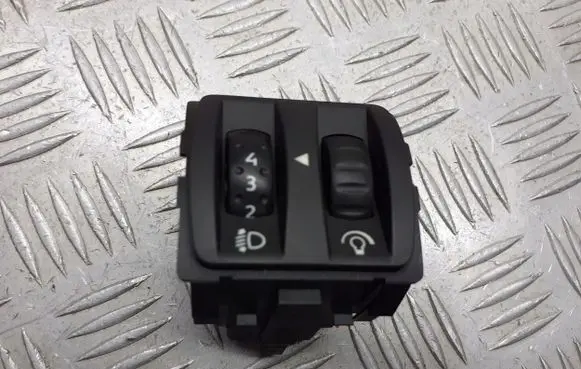 Renault Twingo II Headlight level adjustment motor 8200095459D