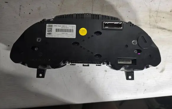 Audi Q5 SQ5 Speedometer (instrument cluster) 8R0920980K 503002381302
