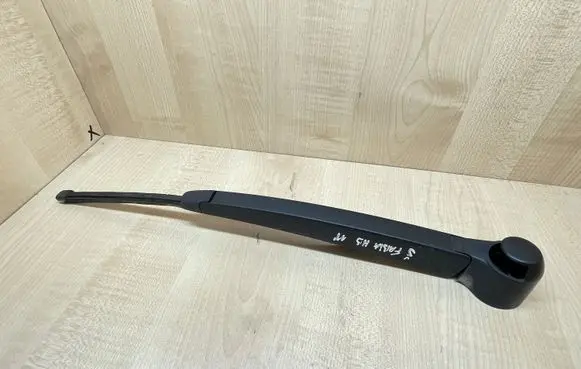 Skoda Fabia Mk2 (5J) Rear wiper blade arm 606955707B