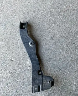 Audi A4 S4 B6 8E 8H Front bumper mounting bracket 8E0807203B