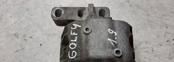 Volkswagen Golf IV Engine mount bracket 1J0199262