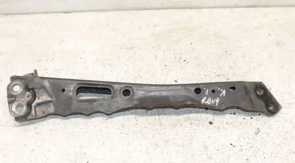Toyota RAV 4 (XA40) Front subframe