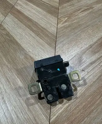 Mini One - Cooper R50 - 53 Tailgate/trunk/boot lock/catch/latch 1488775