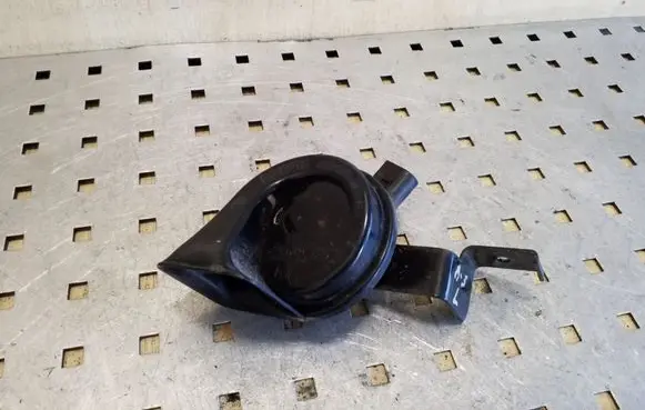 Audi A3 S3 A3 Sportback 8P Horn signal E9703881157 CH2143