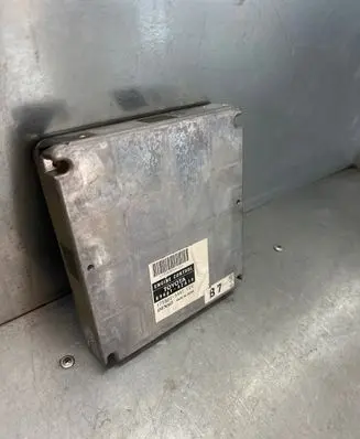 Toyota RAV 4 (XA20) Engine control unit/module 8966142A10 1758005441