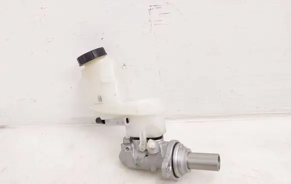 Volkswagen Tiguan Master brake cylinder 3WB611301B A007E216