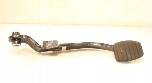Renault Clio IV Clutch pedal 0137144