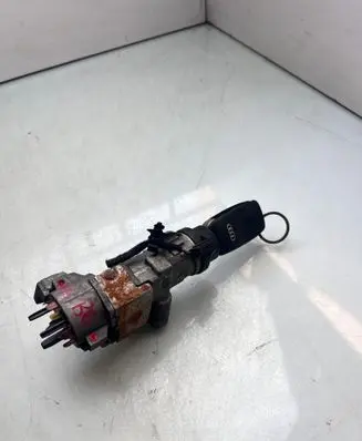 Audi A4 S4 B6 8E 8H Ignition lock 4B0905851F