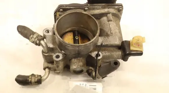 Toyota Avensis T250 Throttle body valve 2203028050