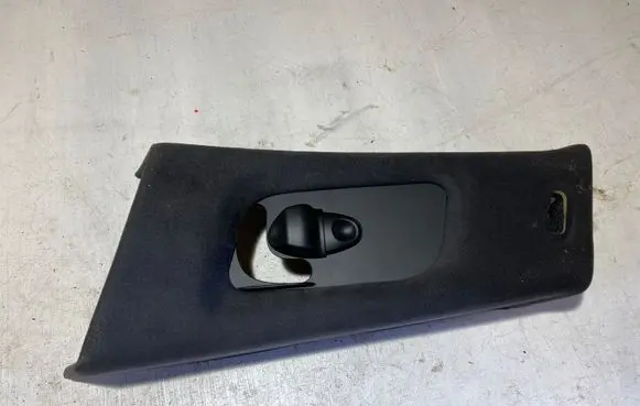 Maserati Ghibli (B) pillar trim (top) 670010338