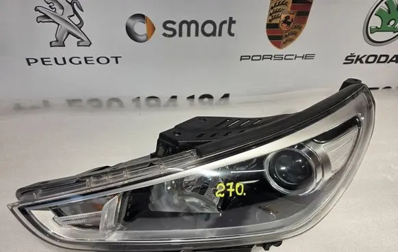 Hyundai i30 Headlight/headlamp 92101G4XXX