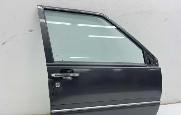 Volvo 940 Front door MMAUTKO23357