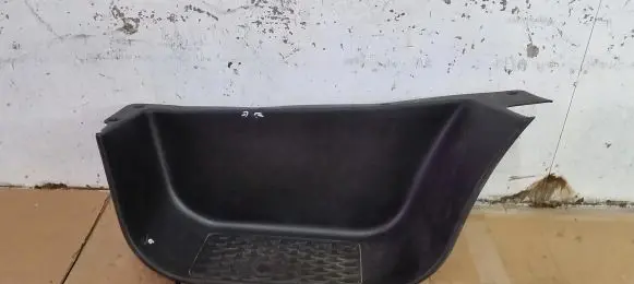 Iveco Daily 6th gen Front sill trim cover 5801869288