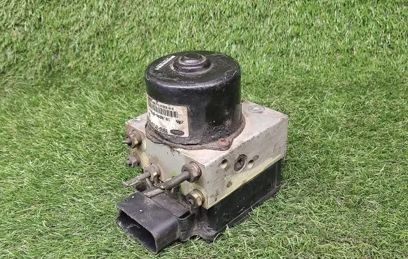 Ford Focus ABS Pump 98AG2M110CA