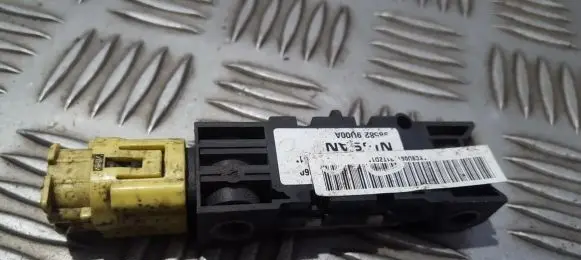 Nissan Note (E11) Airbag deployment crash/impact sensor 985829U00A 0285003060