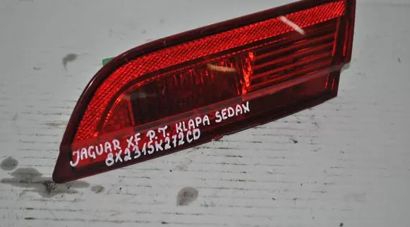 Jaguar XF Tailgate rear/tail lights 2NE23804604 8X2315K272CD