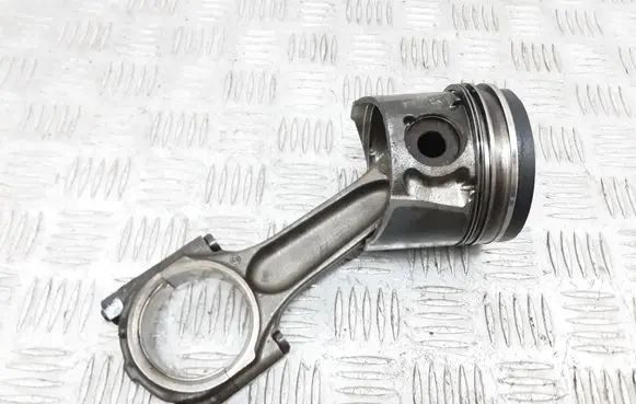 Volvo V50 Piston with connecting rod 085190