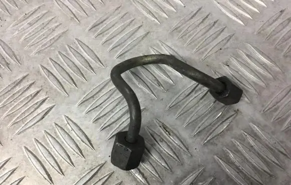 Nissan Almera N16 Fuel line pipe