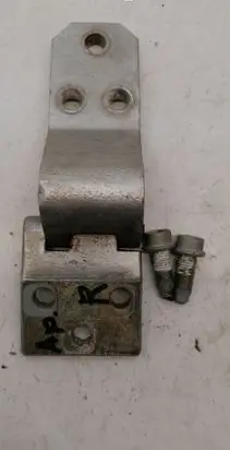 Peugeot Boxer Front door lower hinge B986