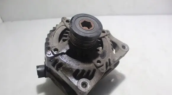 Ford Focus Generator/alternator MS1042101731
