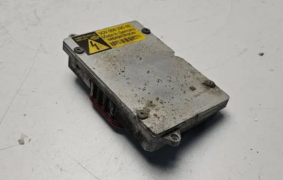 Renault Scenic II - Grand scenic II Headlight ballast module Xenon 5DV00829000 1100VDC85VA 09920201919080