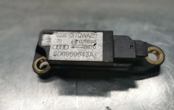 Audi A4 S4 B5 8D Airbag deployment crash/impact sensor 8D0959643A