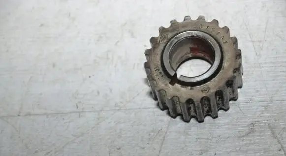 Mercedes-Benz A W176 Crankshaft gear 371496