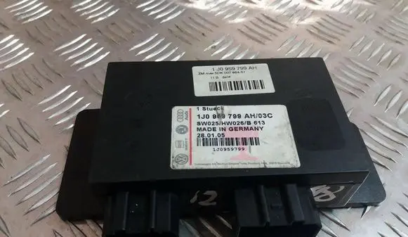 Volkswagen Golf IV Comfort/convenience module 1j0959799ah