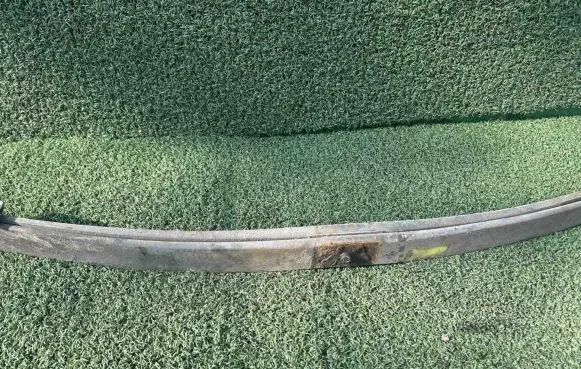 Iveco Daily 4th gen Rear coil spring 504083608 504083610