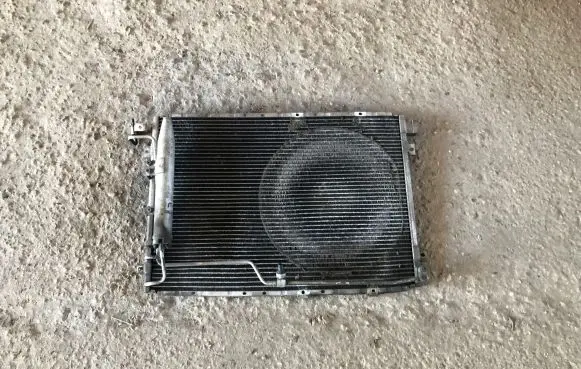 KIA Sorento A/C cooling radiator (condenser)