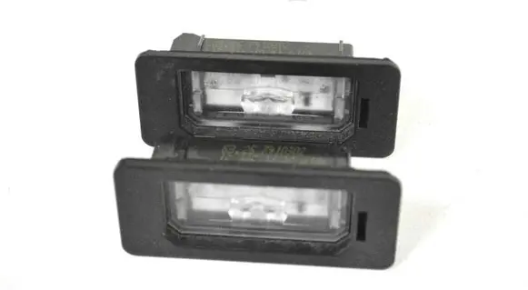 BMW 5 G30 G31 Number plate light 7410302