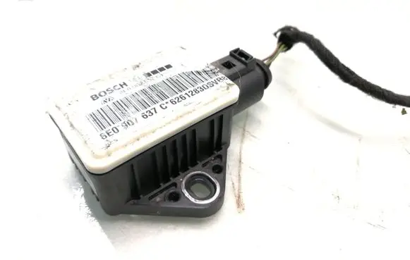 Audi A4 S4 B7 8E 8H ESP acceleration yaw rate sensor 8E0907637C