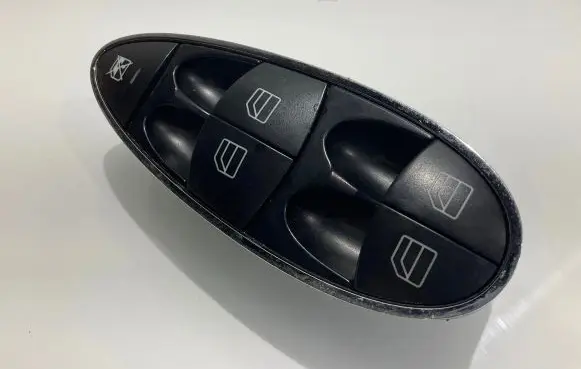 Mercedes-Benz CLS C219 Electric window control switch A2118213679 SWF502159 2118213679