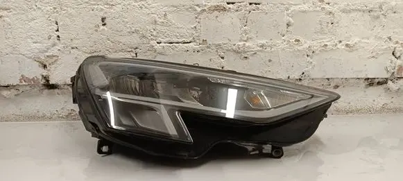 Audi A3 8Y Headlight/headlamp 8y0941012a