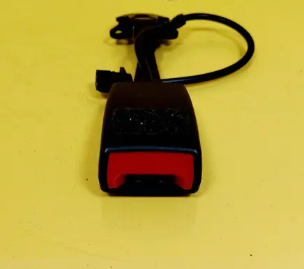 Audi A6 S6 C6 4F Front seatbelt buckle 8E0857755D