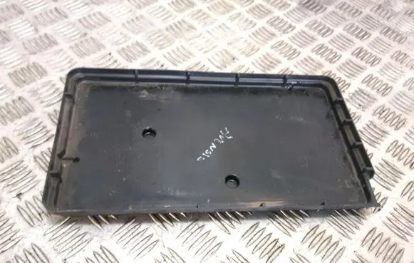 Toyota Avensis T270 Battery tray 744310F030