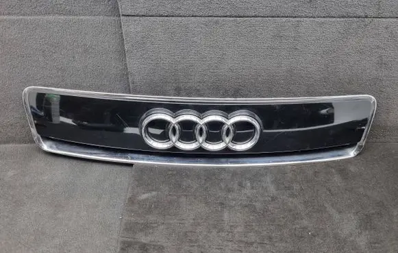 Audi A2 Front grill 8Z0853631 8Z0853692A