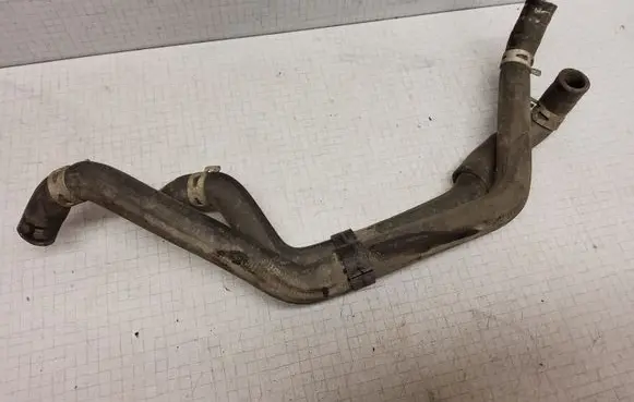 Nissan Almera N16 Engine coolant pipe/hose