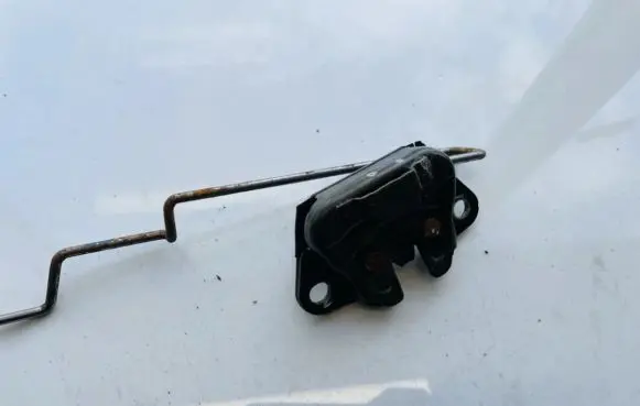 Subaru Outback Seat back rest lock catch 