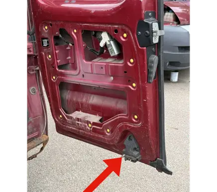 Loading door lock