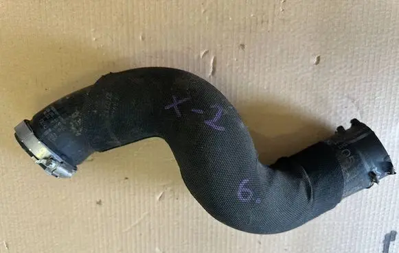 Intercooler hose/pipe