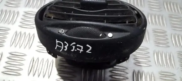 Ford Focus Dashboard side air vent grill/cover trim 98AB19893 D1B1AR66ZA
