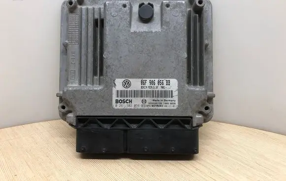 Seat Altea Engine control unit/module 06F906056BB 1039S06799 0261S02056