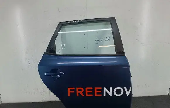 KIA Ceed Rear door
