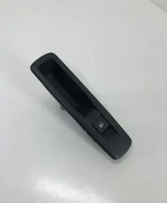Renault Scenic III - Grand scenic III Rear door window switch trim 829500004R