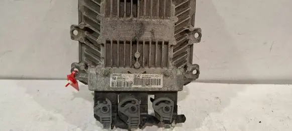 Peugeot 107 Engine control unit/module 9663248380 5WS40168I-T